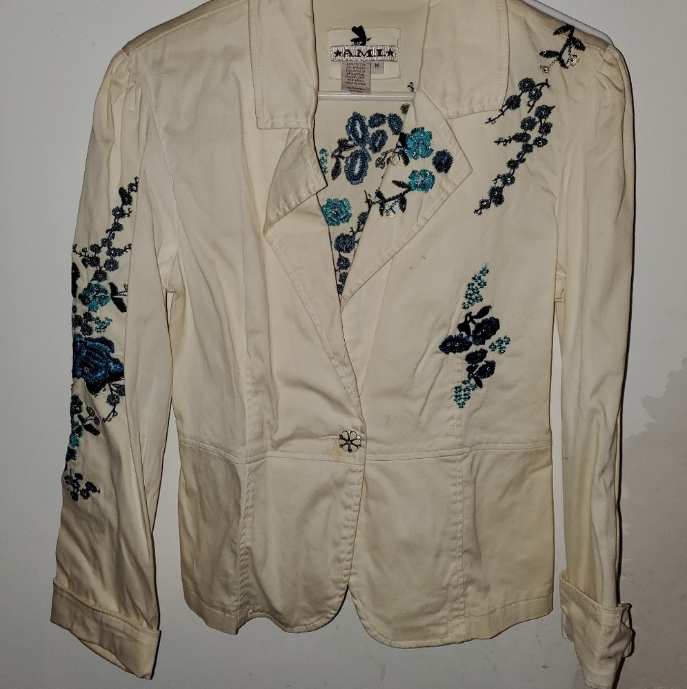 White with blue flowers jacket